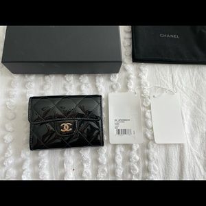 Chanel patent leather card holder
